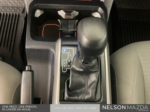 Used 2017 Toyota Tacoma SR5 w/ Tow Package RWD image 40