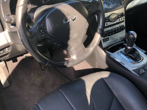 Used 2013 INFINITI G37 x Coupe w/ Premium Pkg image 8