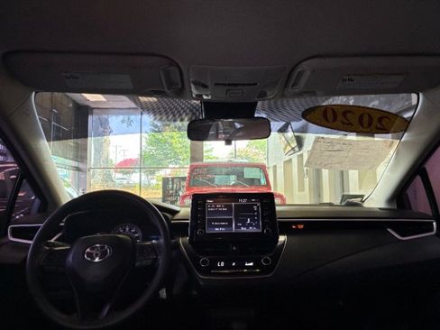 Used 2020 Toyota Corolla LE FWD image 24