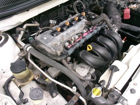 Used 2005 Pontiac Vibe w/ Power Group Value Package FWD image 37