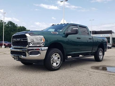 Used 2024 RAM 2500 Tradesman w/ Chrome Appearance Group AWD/4WD image 8