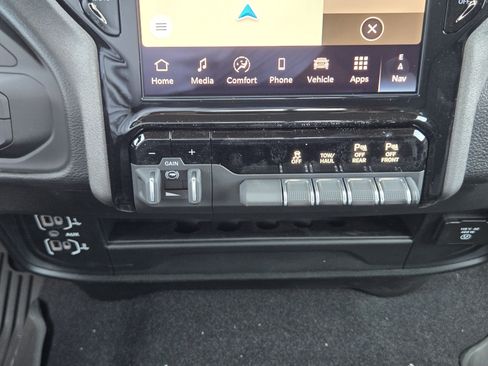 New 2026 RAM 2500 Tradesman AWD/4WD image 15