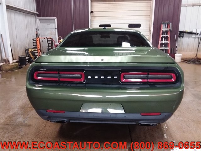 Used 2019 Dodge Challenger R/T RWD image 8