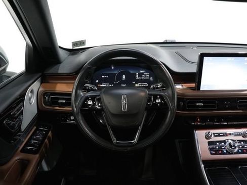 Used 2023 Lincoln Aviator Reserve w/ Equipment Group 201A AWD/4WD image 14