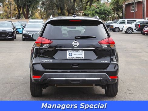 Used 2018 Nissan Rogue SV image 5