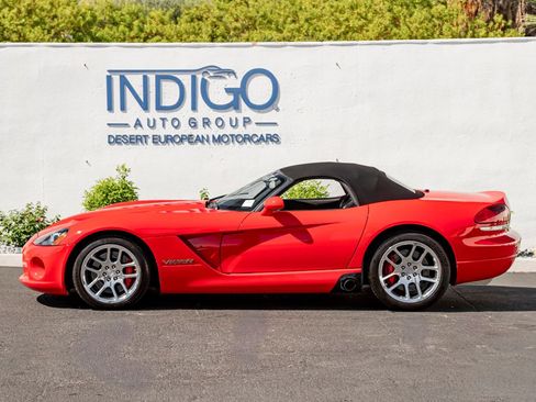Used 2004 Dodge Viper SRT-10 RWD image 11