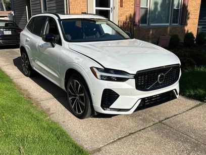 Used 2023 Volvo XC60 B5 Plus w/ Climate Package