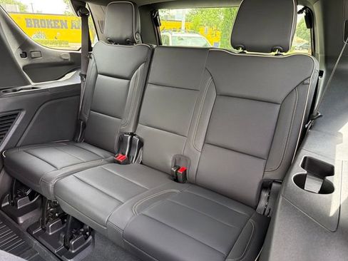 New 2026 GMC Yukon Elevation AWD/4WD image 19