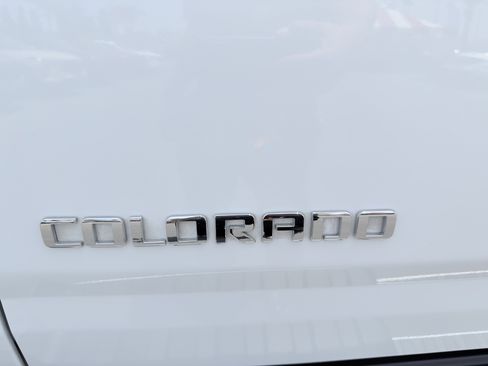Used 2016 Chevrolet Colorado LT w/ LT Convenience Package RWD image 39