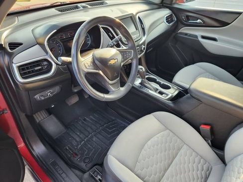 Used 2018 Chevrolet Equinox LT FWD image 8