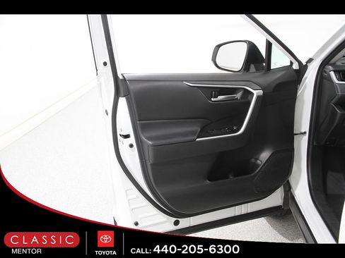 Certified 2024 Toyota RAV4 XLE AWD/4WD image 4