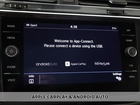 Used 2019 Volkswagen Tiguan SE w/ Panoramic Sunroof Package image 7