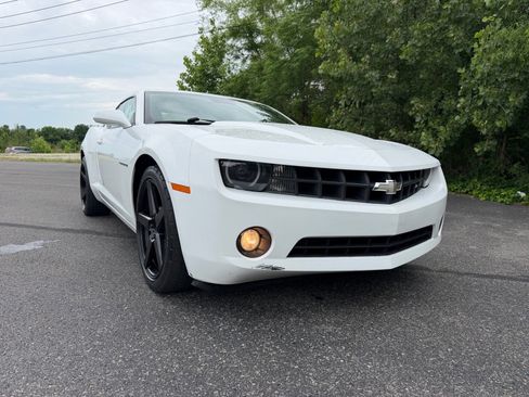 Used 2011 Chevrolet Camaro LT w/ RS Package RWD image 4