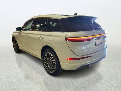 Used 2021 Lincoln Corsair Reserve w/ Sport Package AWD/4WD image 4