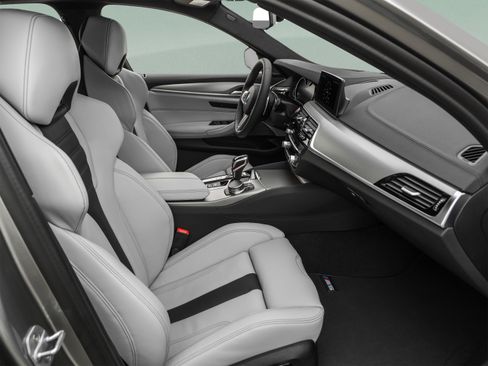 Used 2019 BMW M5 w/ Executive Package AWD/4WD image 27