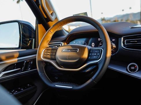 New 2026 Jeep Grand Wagoneer Limited image 18