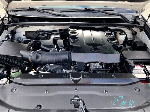 Used 2021 Toyota 4Runner SR5 image 30