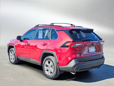 Used 2025 Toyota RAV4 LE AWD/4WD image 3