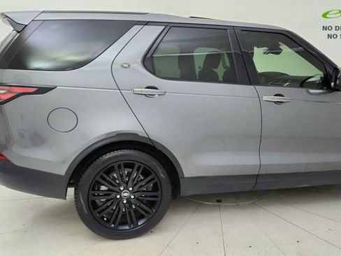 Used 2018 Land Rover Discovery HSE Luxury AWD/4WD image 12