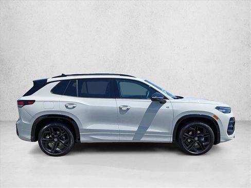 New 2026 Volkswagen Tiguan SE R-Line FWD image 4