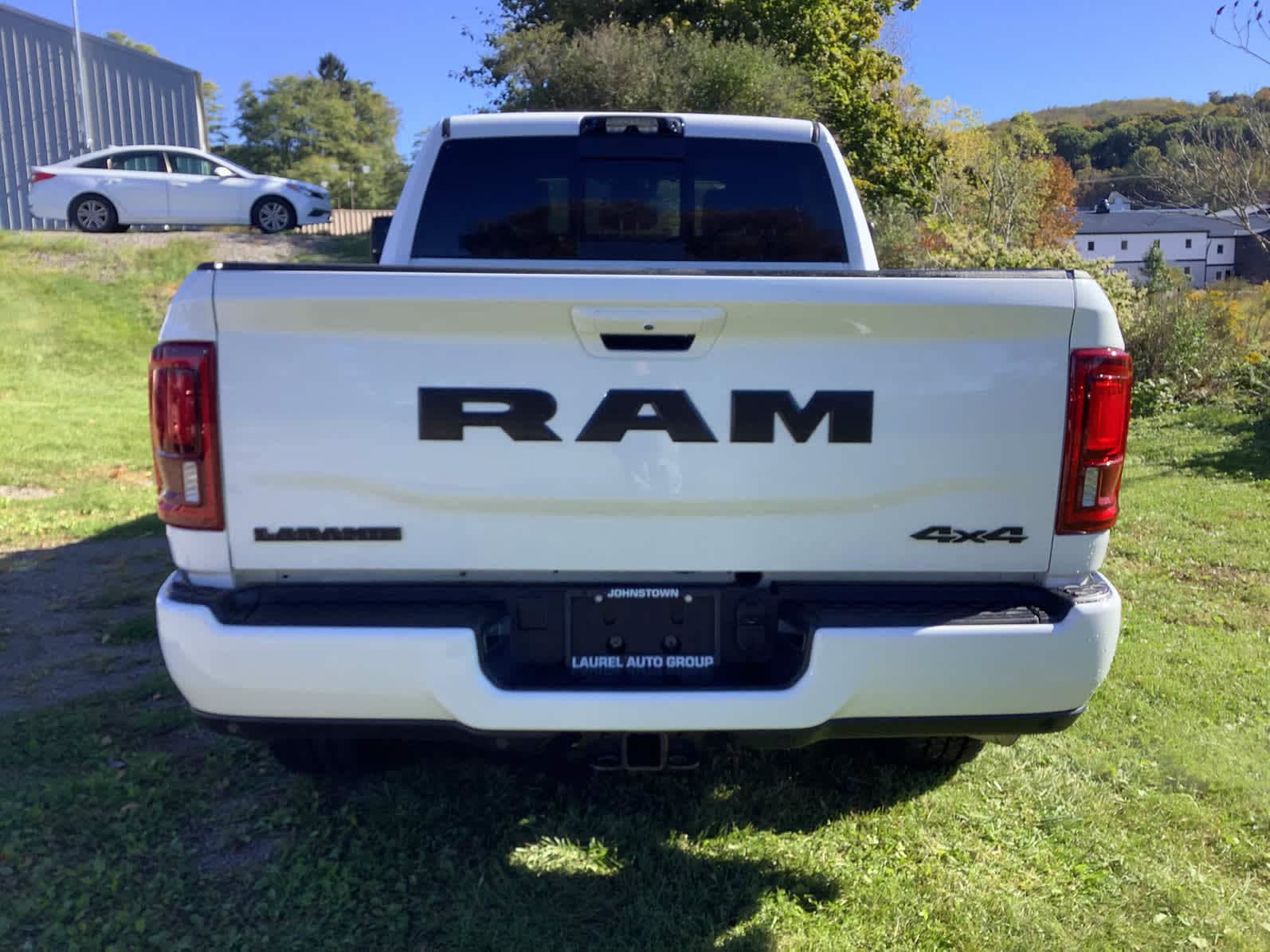 Used 2025 RAM 2500 Laramie AWD/4WD image 4