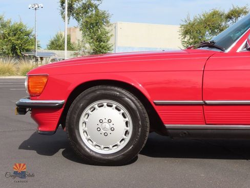 Used 1989 Mercedes-Benz 560 SL image 14