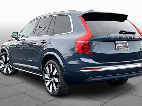Used 2023 Volvo XC90 T8 Ultimate image 12