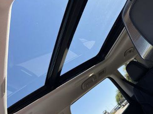 Certified 2025 INFINITI QX80 Sensory image 19