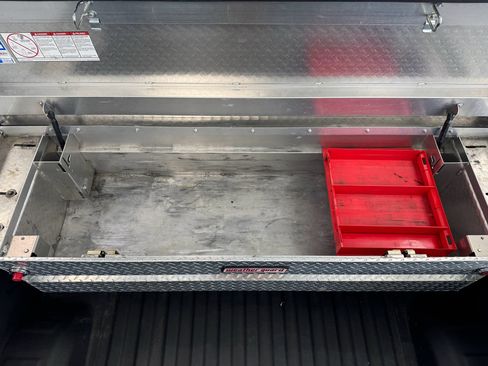 Used 2025 Chevrolet Silverado 2500 LT w/ Convenience Package image 37