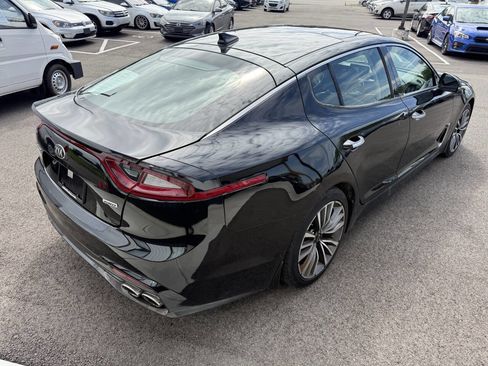 Used 2018 Kia Stinger Premium AWD/4WD image 7