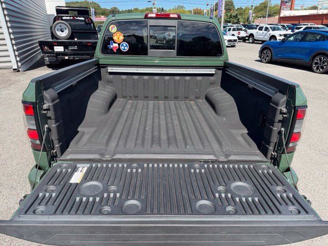 Used 2022 Nissan Frontier PRO-4X AWD/4WD image 6