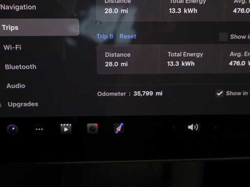 Used 2023 Tesla Model Y Long Range AWD/4WD image 17
