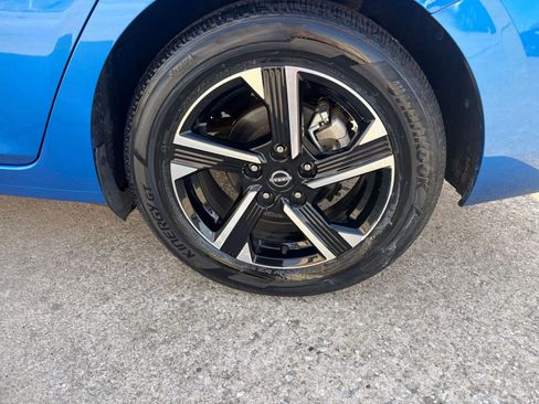 Used 2025 Nissan Sentra SV image 28