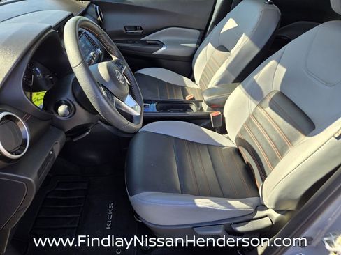 Used 2023 Nissan Kicks SR w/ SR Premium Package FWD image 10