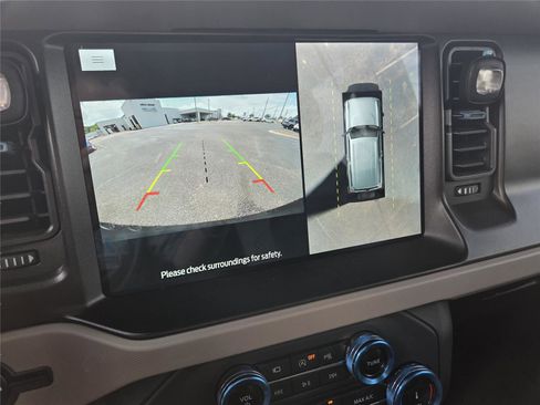 Used 2022 Ford Bronco Wildtrak AWD/4WD image 11