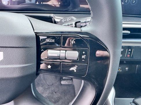 New 2026 Kia Sorento LX FWD image 16
