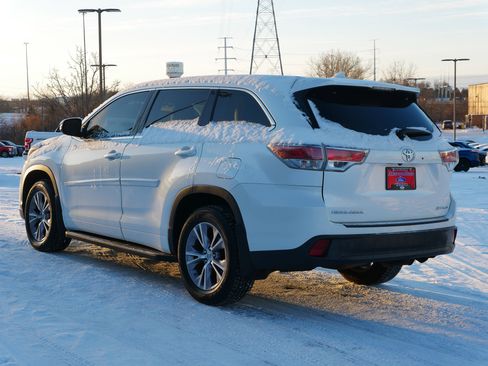 Used 2015 Toyota Highlander XLE image 4