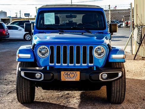 Used 2022 Jeep Wrangler Unlimited Sahara image 9