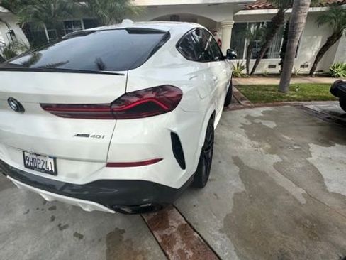 Used 2024 BMW X6 xDrive40i w/ Premium Package image 3