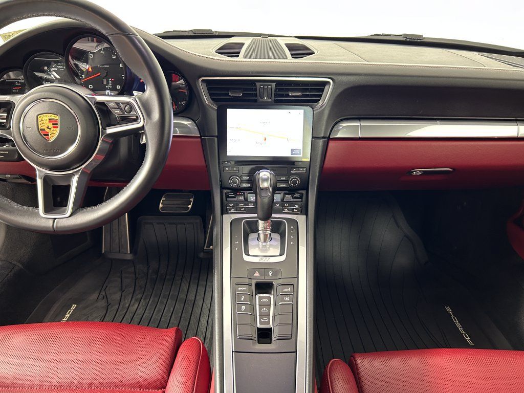 Certified 2019 Porsche 911 Carrera RWD image 18