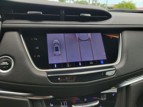 Used 2022 Cadillac XT5 Premium Luxury w/ Technology Package AWD/4WD image 22