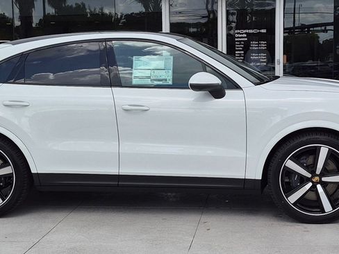 New 2026 Porsche Cayenne Coupe AWD/4WD image 8