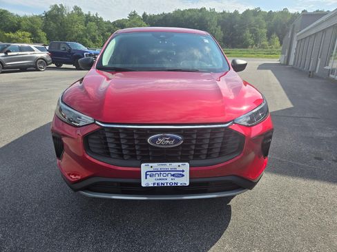 Used 2023 Ford Escape Active AWD/4WD image 3