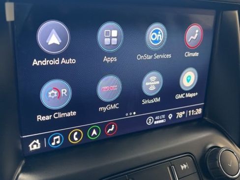 Used 2023 GMC Acadia SLT w/ Elevation Edition image 31