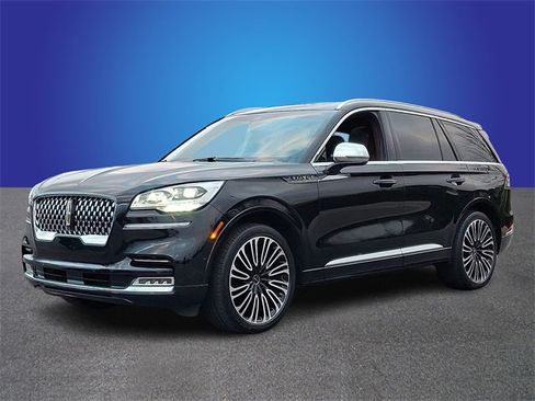 Used 2022 Lincoln Aviator Black Label w/ Class IV Trailer Tow Package image 1