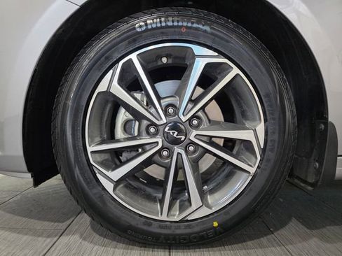 Used 2023 Kia Forte LXS image 22