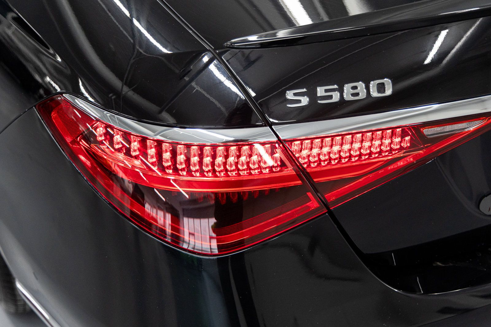 Used 2024 Mercedes-Benz S 580 4MATIC Sedan image 16