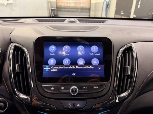 Used 2022 Chevrolet Equinox RS w/ RS Leather Package FWD image 16