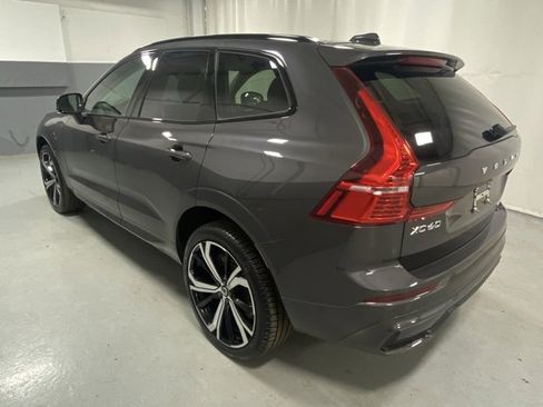 Certified 2025 Volvo XC60 T8 Ultra image 2