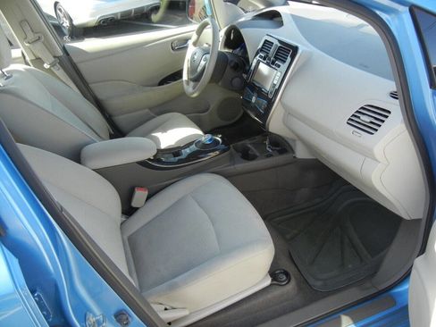 Used 2012 Nissan Leaf SL w/ Protection Pkg image 28